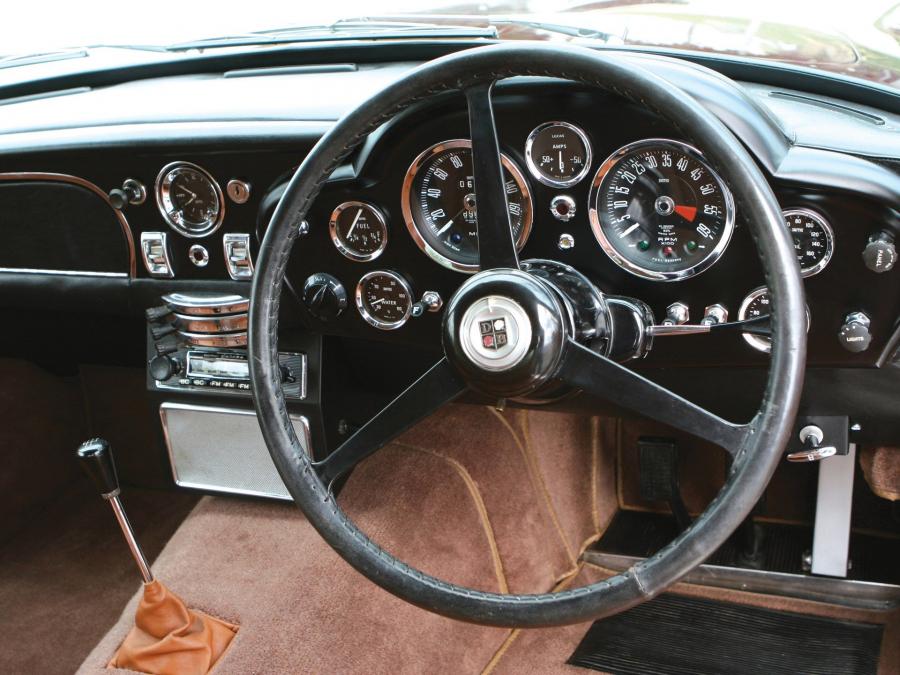 Торпедо Aston Martin DB6 1968 года  (UK) (фото 18 из 18)